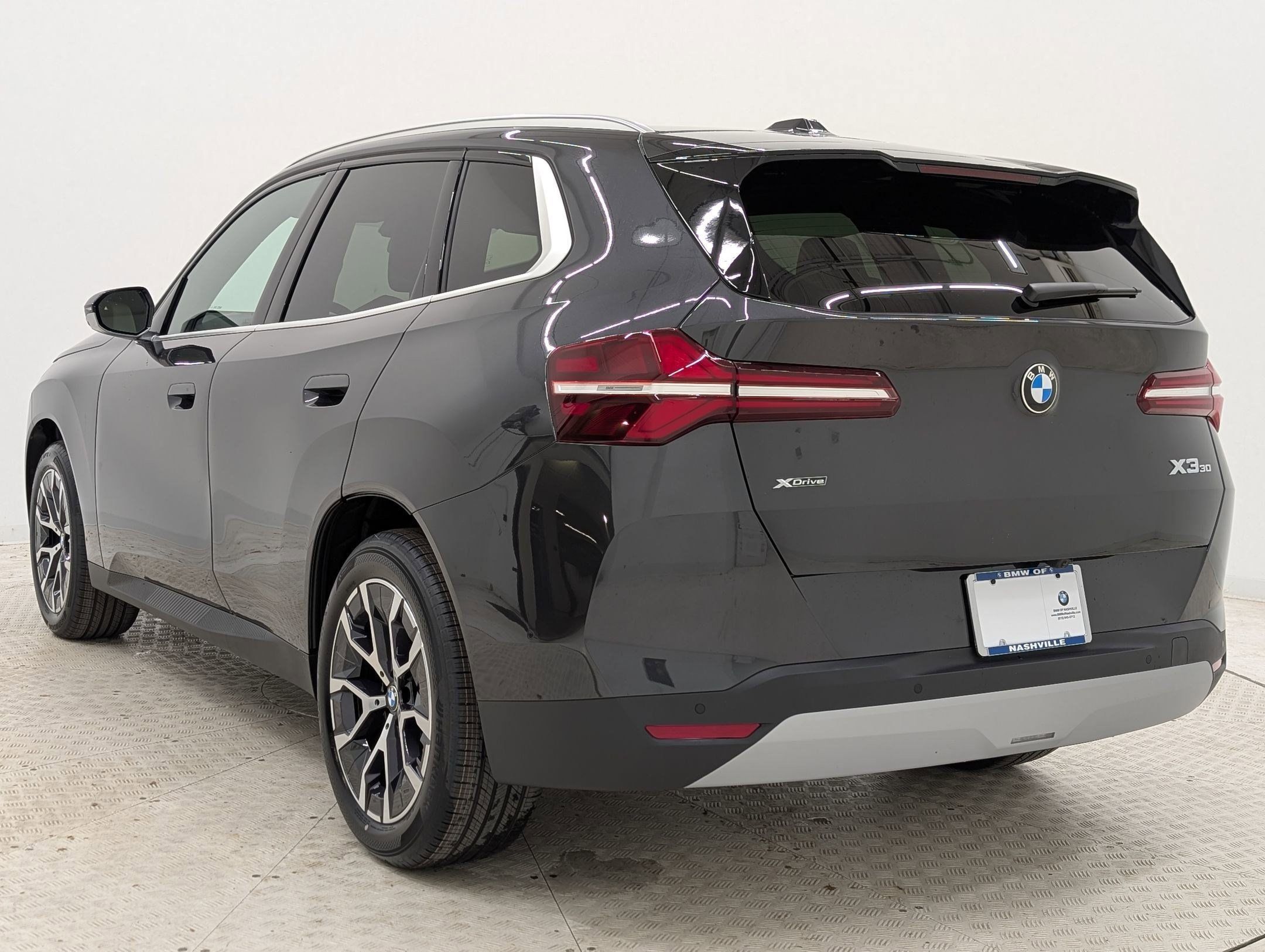 Used 2026 BMW X3 xDrive30i w/ Premium Package AWD/4WD image 3