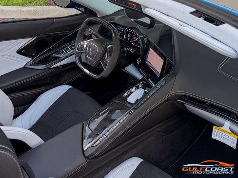 Used 2024 Chevrolet Corvette Z06 RWD image 34