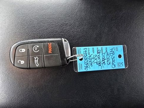 Used 2023 Dodge Charger SXT image 27