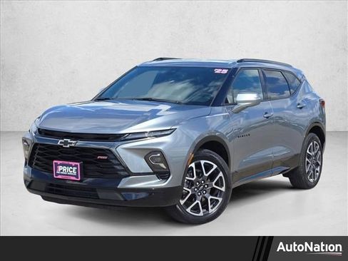 Used 2025 Chevrolet Blazer RS FWD image 1