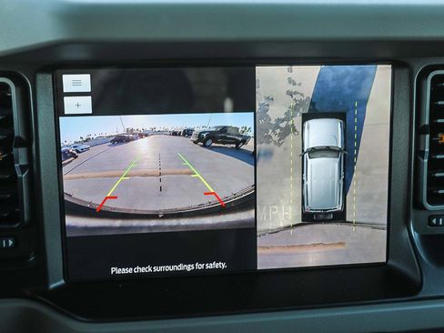 Used 2022 Ford Bronco Badlands image 23