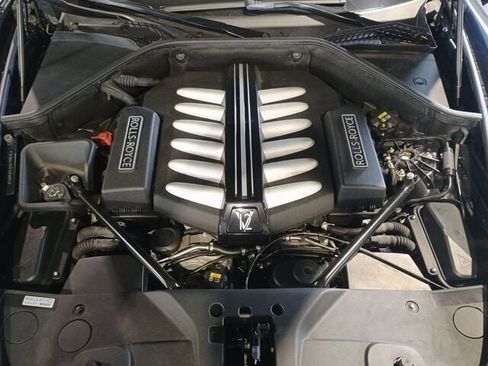 Used 2015 Rolls-Royce Ghost image 17