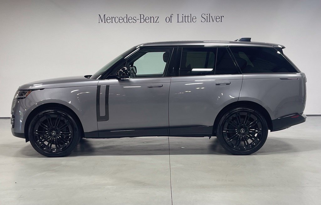 Used 2025 Land Rover Range Rover Autobiography AWD/4WD image 2