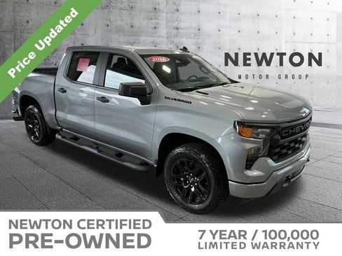 Used 2026 Chevrolet Silverado 1500 Custom w/ Turbomax Blackout Package RWD image 1