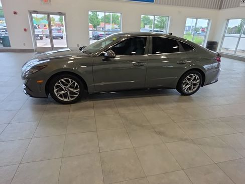Used 2023 Hyundai Sonata SEL FWD image 13