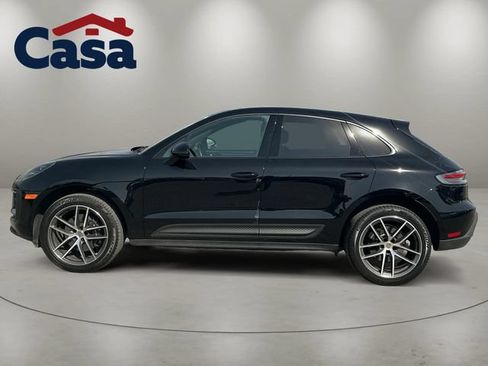 Used 2025 Porsche Macan AWD/4WD image 3