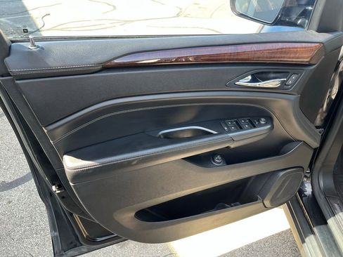 Used 2012 Cadillac SRX Luxury FWD image 10