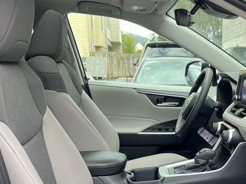 New 2025 Toyota RAV4 XLE image 16
