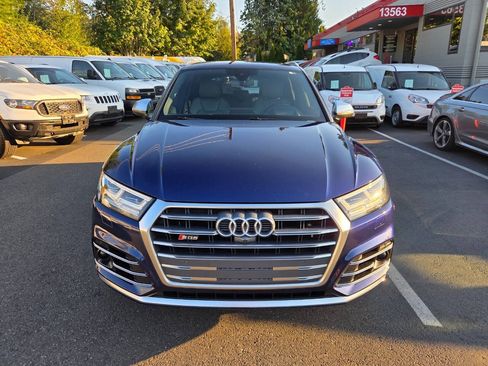 Used 2018 Audi SQ5 Prestige w/ Prestige Package AWD/4WD image 2