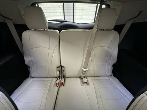 Certified 2024 Buick Enclave Essence w/ Experience Buick Package AWD/4WD image 21