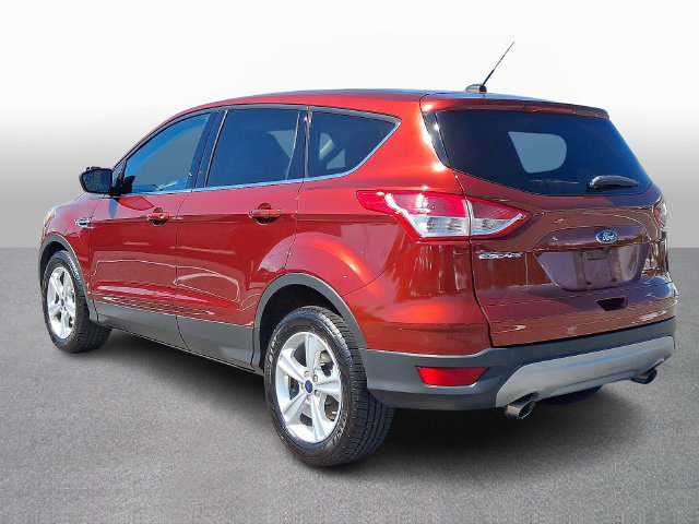 Used 2016 Ford Escape SE w/ SE Leather Comfort Package FWD image 6