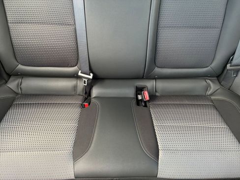 Used 2025 Chevrolet Trax LT image 37