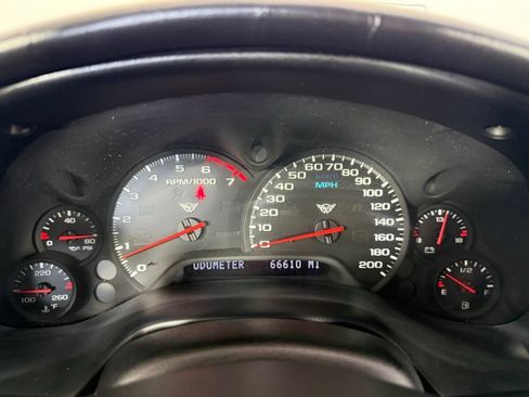 Used 2002 Chevrolet Corvette Convertible w/ Preferred Equipment Group2 RWD image 23