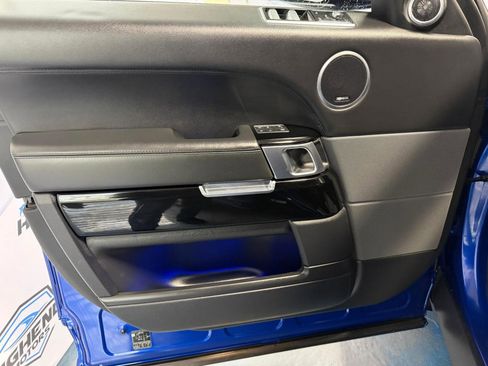 Used 2020 Land Rover Range Rover Sport SVR AWD/4WD image 11