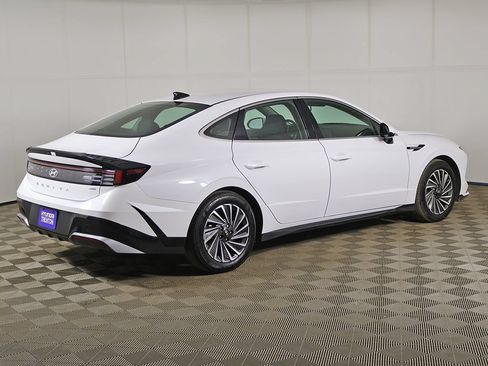 Used 2025 Hyundai Sonata SEL FWD image 9