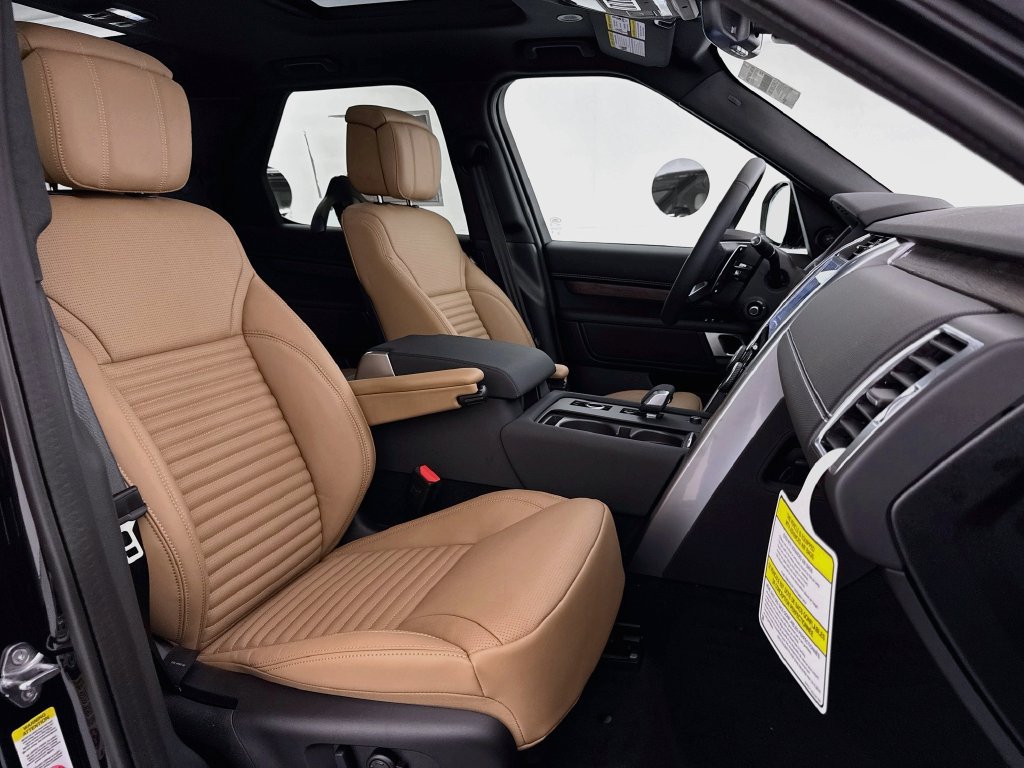 New 2026 Land Rover Discovery Dynamic SE AWD/4WD image 30