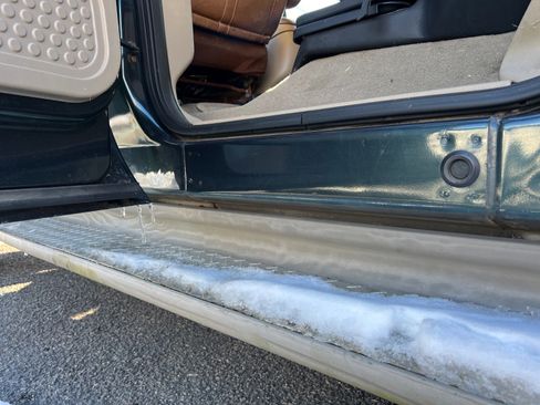 Used 2005 Ford F350 Lariat image 8