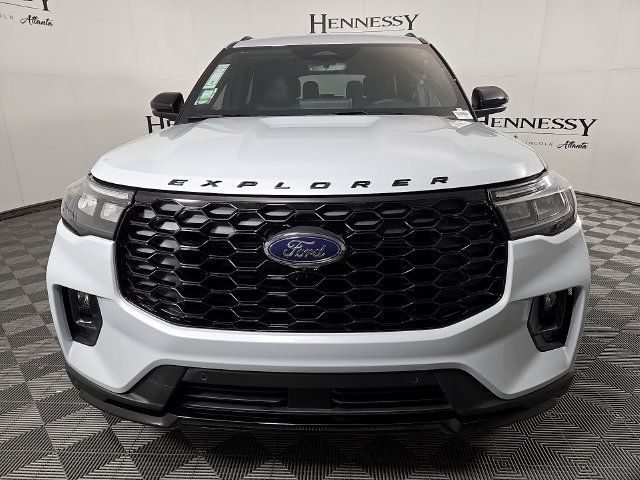 Used 2026 Ford Explorer ST-Line w/ ST-Line Street Pack RWD image 3