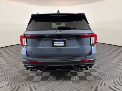 Used 2025 Ford Explorer ST AWD/4WD image 4