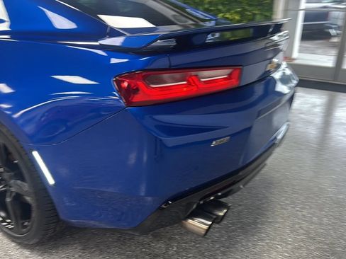 Used 2016 Chevrolet Camaro SS RWD image 35
