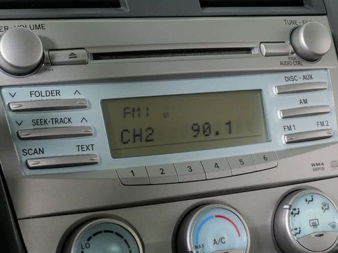 Used 2007 Toyota Camry LE FWD image 13