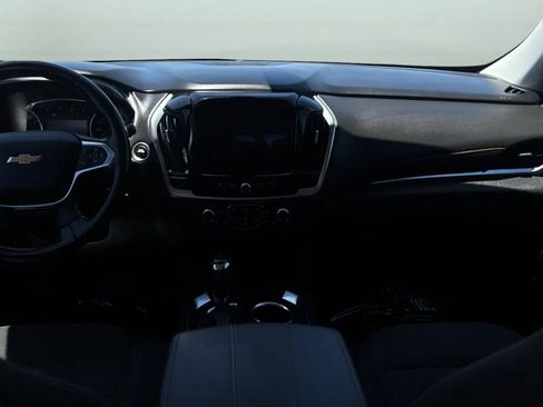 Used 2020 Chevrolet Traverse LT FWD image 9