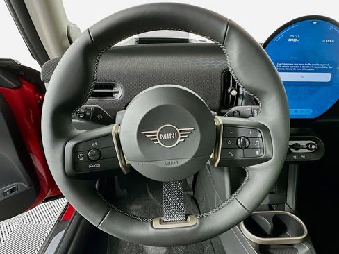 Certified 2025 MINI Cooper S image 10