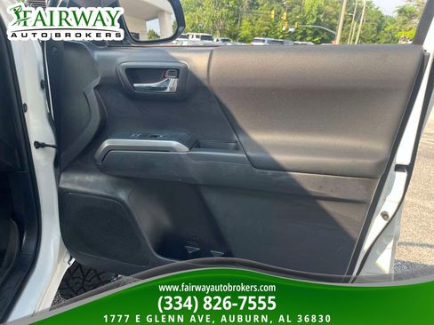 Used 2023 Toyota Tacoma TRD Off-Road w/ Technology Package image 29