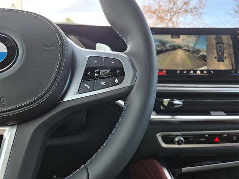 New 2026 BMW X6 M60i w/ Climate Comfort Package image 31