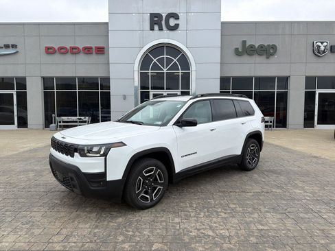New 2026 Jeep Cherokee Laredo AWD/4WD image 1