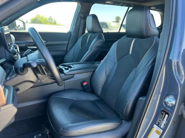 Certified 2025 Toyota Grand Highlander AWD Hybrid image 16