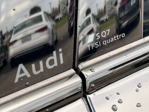 New 2026 Audi SQ7 Premium Plus image 38