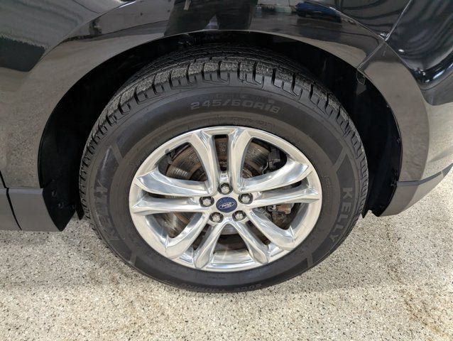 Used 2018 Ford Edge SEL w/ Equipment Group 201A AWD/4WD image 12
