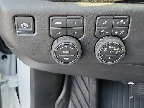 New 2026 Chevrolet Silverado 1500 LT Trail Boss w/ Safety Package image 15