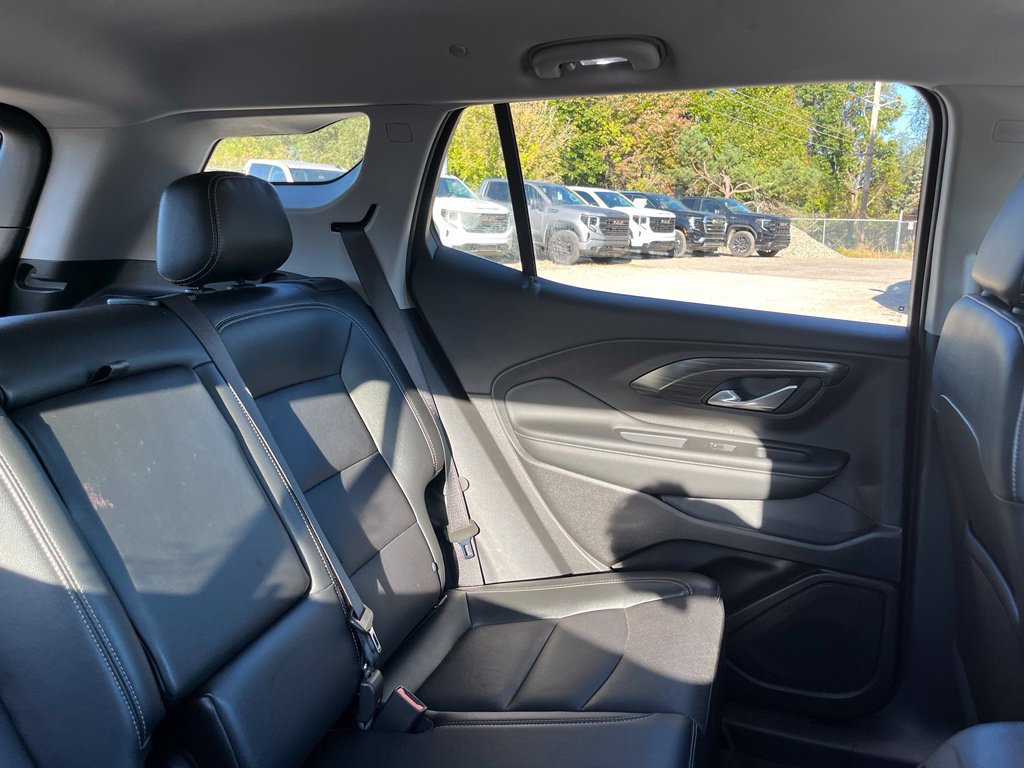 Used 2024 GMC Terrain SLT FWD image 38