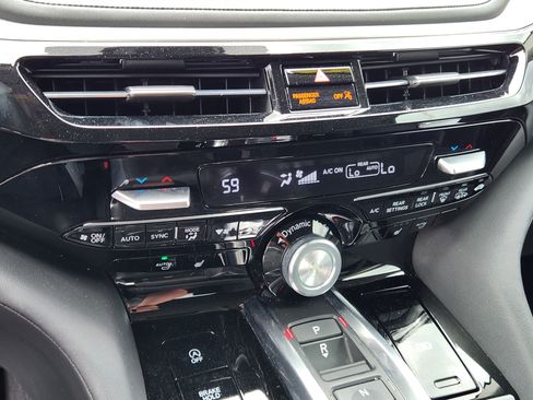 Certified 2024 Acura MDX SH-AWD w/ Technology Package image 20