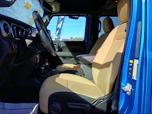 Used 2022 Jeep Wrangler Unlimited Sahara image 14