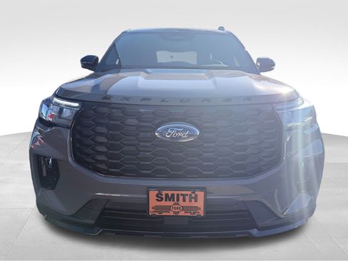 New 2026 Ford Explorer ST-Line w/ ST-Line Street Pack RWD image 2