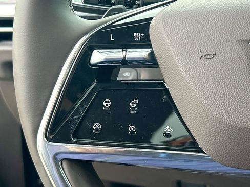 New 2026 Cadillac Escalade Luxury w/ Touring Package image 28