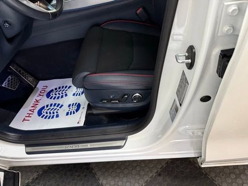 Used 2023 Genesis GV70 2.5T w/ Sport Prestige Package image 21