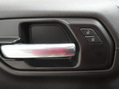 Used 2020 Chevrolet Silverado 1500 LT w/ Texas Edition RWD image 12