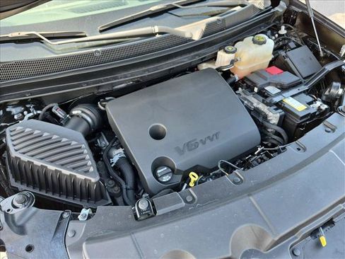 Used 2023 Chevrolet Traverse LT FWD image 20