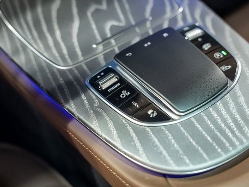 Used 2022 Mercedes-Benz E 53 AMG 4MATIC Sedan w/ Driver Assistance Package image 43