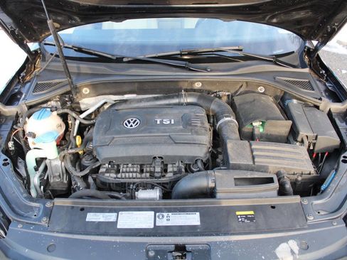 Used 2017 Volkswagen Passat 1.8T R-Line image 14