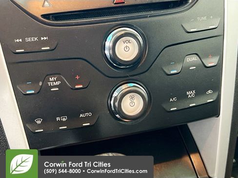 Used 2013 Ford Explorer XLT AWD/4WD image 9