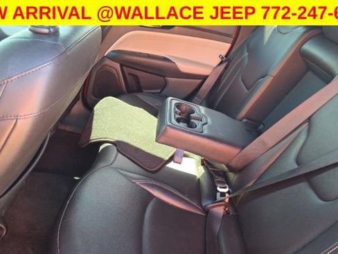Used 2025 Jeep Compass Limited AWD/4WD image 4