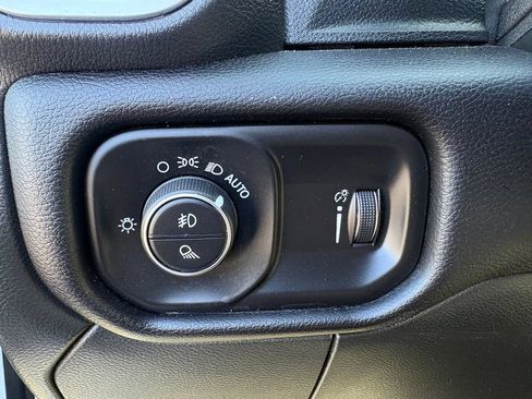 Used 2024 RAM 2500 Big Horn AWD/4WD image 16