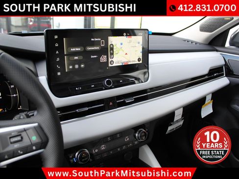 New 2025 Mitsubishi Outlander AWD image 28