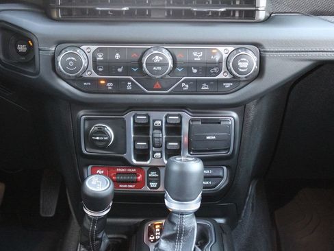 Used 2026 Jeep Wrangler Unlimited Rubicon 392 w/ Quick Order Package 27X Moab AWD/4WD image 17