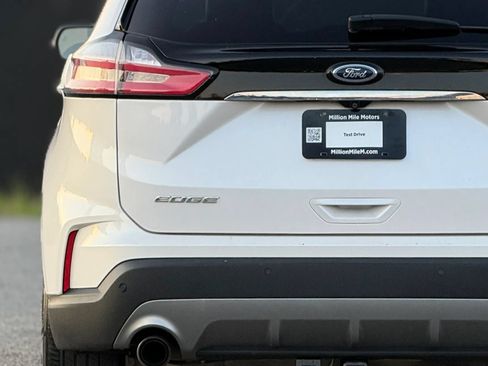 Used 2019 Ford Edge SEL w/ Equipment Group 201A AWD/4WD image 13